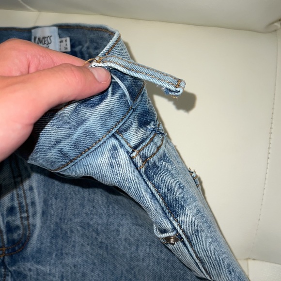 Princess Polly Asymmetrical Cross Shorts - Picture 2 of 2